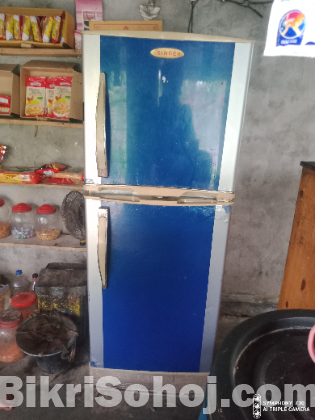 ফ্রিজ